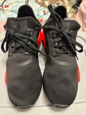 adidas Black Knit Sneakers with Red Sole Accents NMD R1